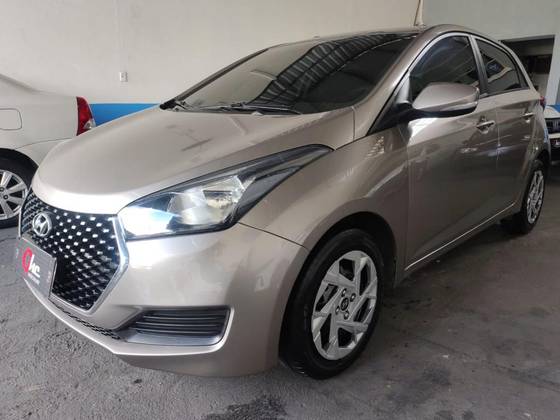HYUNDAI HB20 1.0 COMFORT PLUS 12V FLEX 4P MANUAL